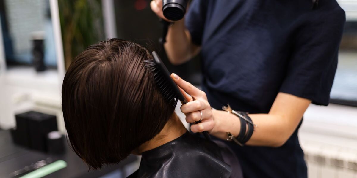 Тренды стрижек 2025: модные прически для женщин на каждый день