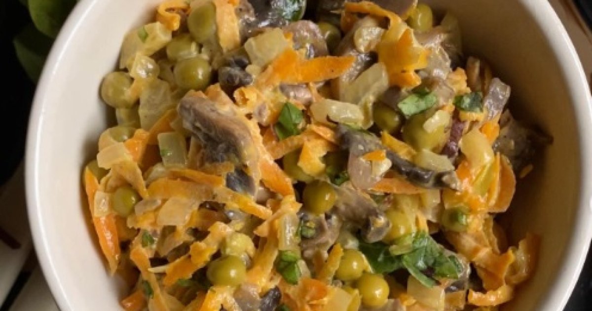 Постный салат на Рождество: простой и вкусный рецепт