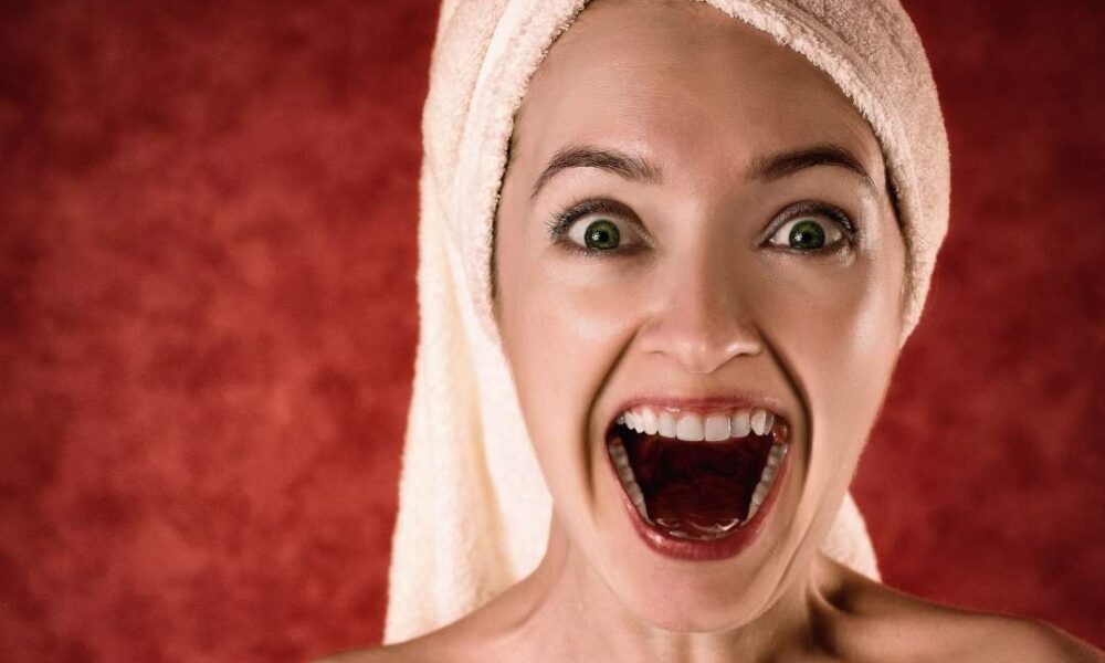 Прыщи и полотенца: как связаны и сколько бактерий скрывается на ткани.