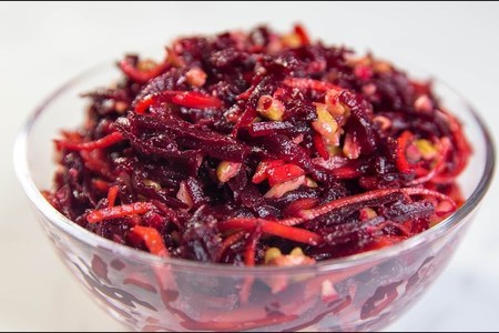 Рецепты салатов из свеклы: простые и вкусные варианты для женщин