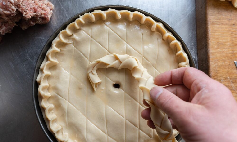 Image for: Рецепт вкусного пирога с капустой на кефире: быстро и просто. Tags: пирог, выпечка, крутить, корка, тесто, пр...