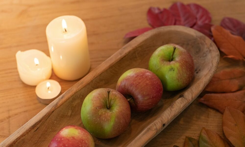 Именины в октябре: как поздравить с Днем ангела по православному календарю