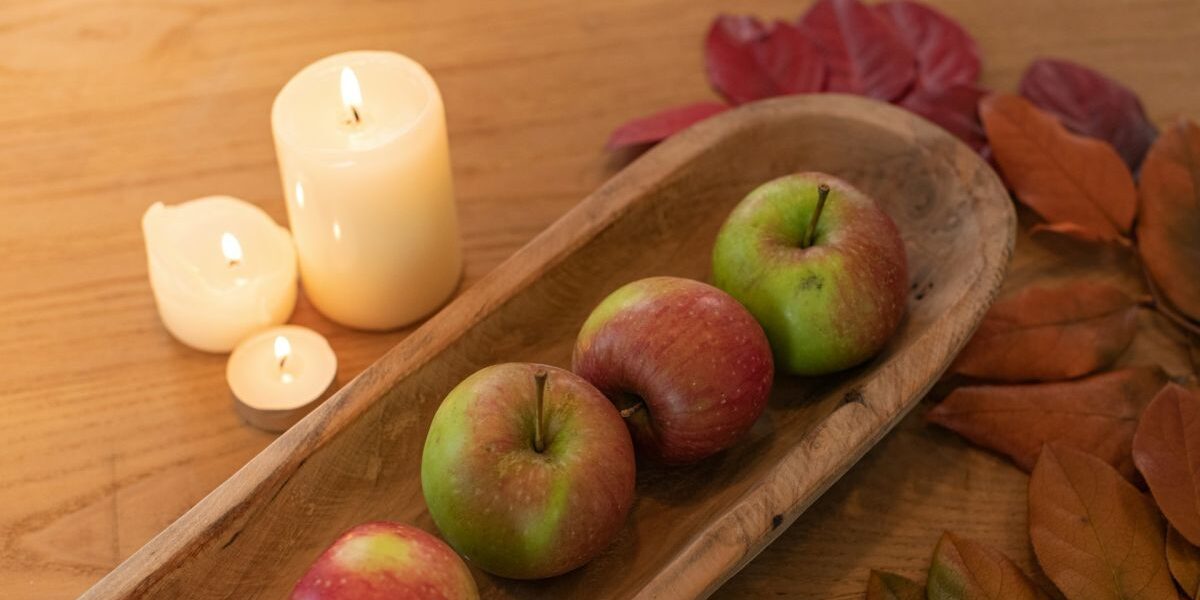 Именины в октябре: как поздравить с Днем ангела по православному календарю