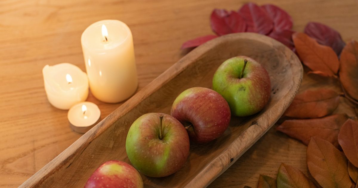 Именины в октябре: как поздравить с Днем ангела по православному календарю