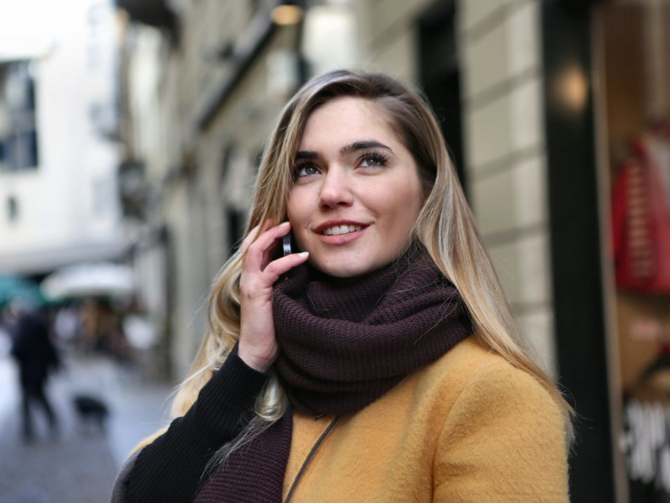 Зимний уход за волосами: какие средства лучше исключить