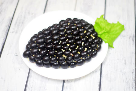 Легкий салат с копченой курицей: быстрый рецепт для повседневного стола