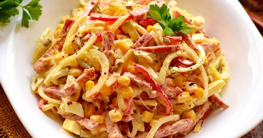 Быстрый салат на каждый день: простые рецепты из доступных ингредиентов