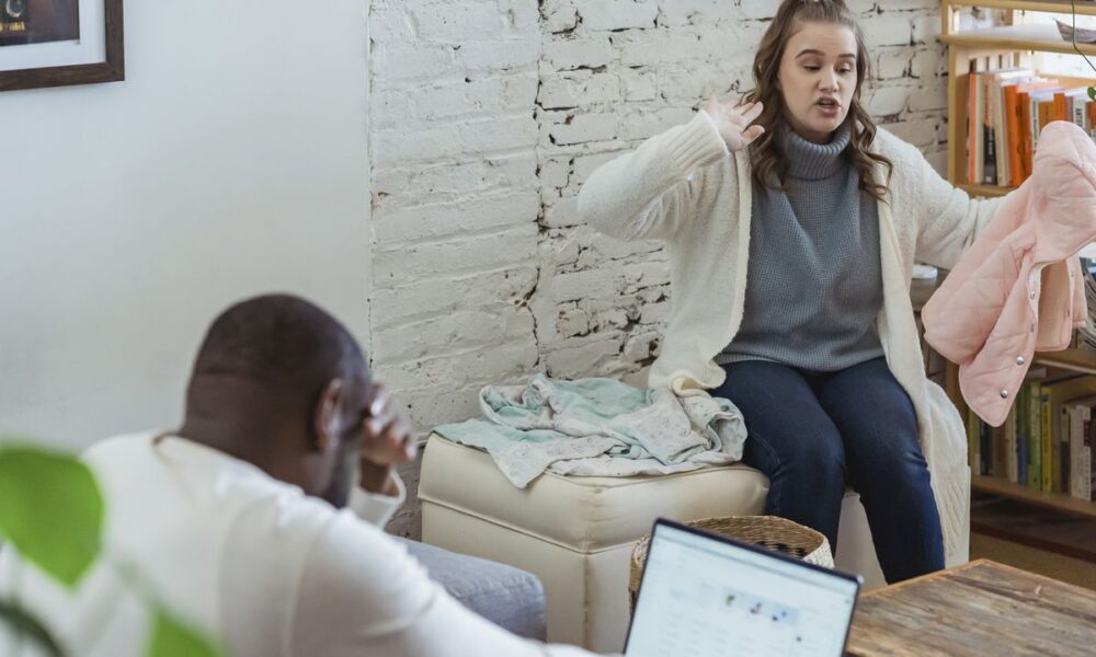 Что нельзя делать во время ссоры: советы психолога для женщин