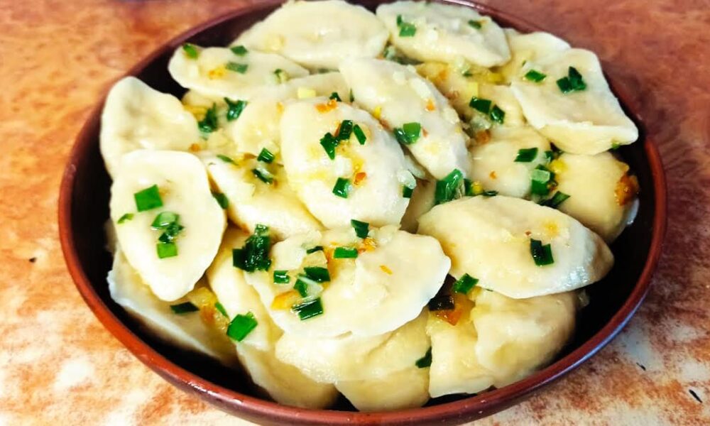 Вареники с необычной начинкой: рецепт идеального теста и вкусные начинки для всей семьи