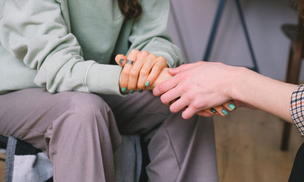 Фразы, которые ранят: что нельзя говорить, когда нужна поддержка