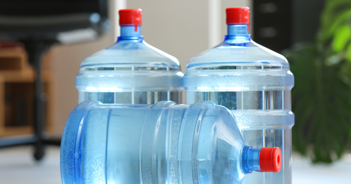 Как легко очистить бутылки от плесени: секрет на вашей кухне