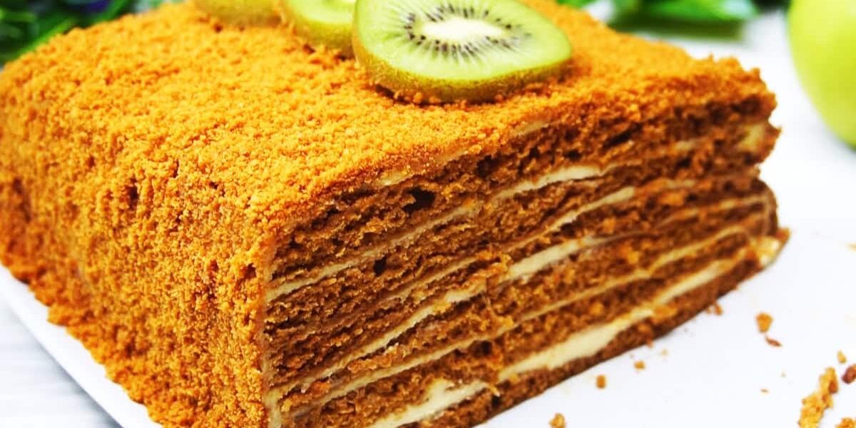 Медовик без раскатки коржей: простой рецепт для хозяек