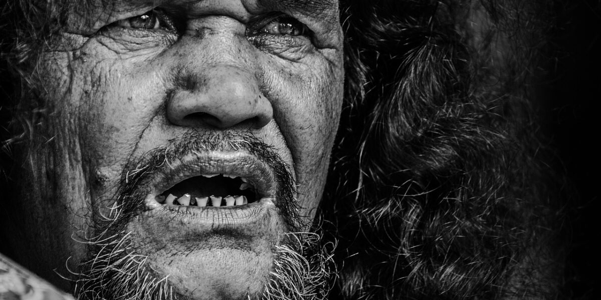 Image for: Ежедневная привычка, которая незаметно провоцирует морщины на коже. Tags: люди, портрет, взрослый, человек, б...