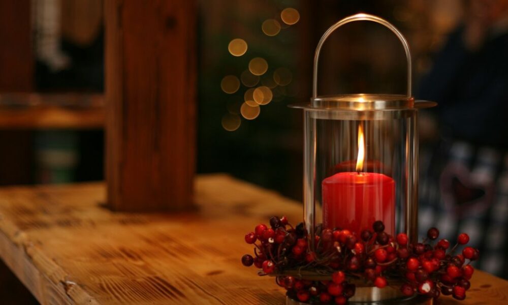 Именины 23 декабря: кого поздравлять и как отметить день ангела