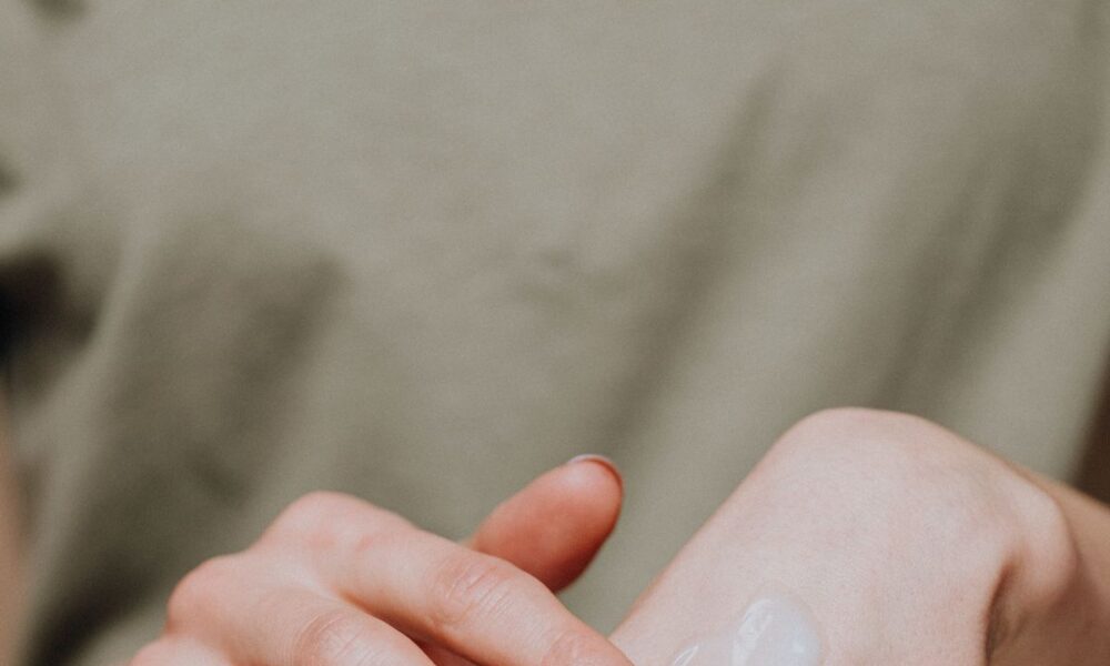 Домашний крем для рук: увлажнение и омоложение своими руками