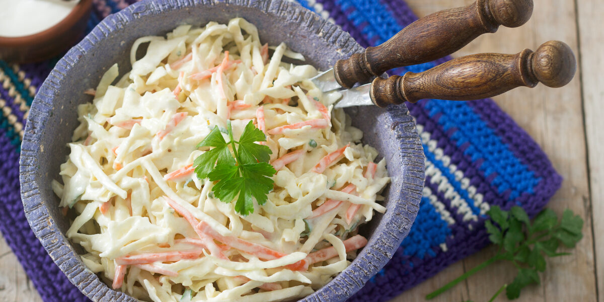 Рецепт классического коул слоу: вкусный капустный салат с идеальной заправкой