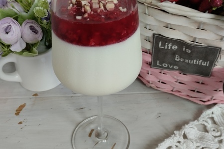 Бланманже с малиной: нежный десерт по простому рецепту