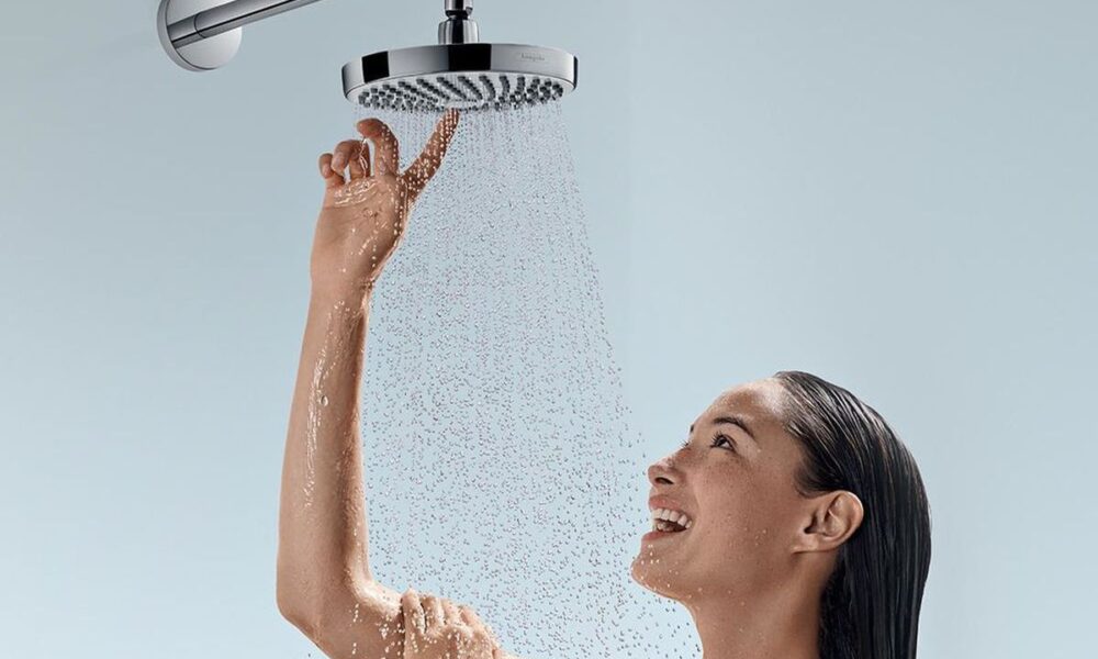 Вредные водные процедуры: как долго можно принимать душ для здоровья кожи и волос