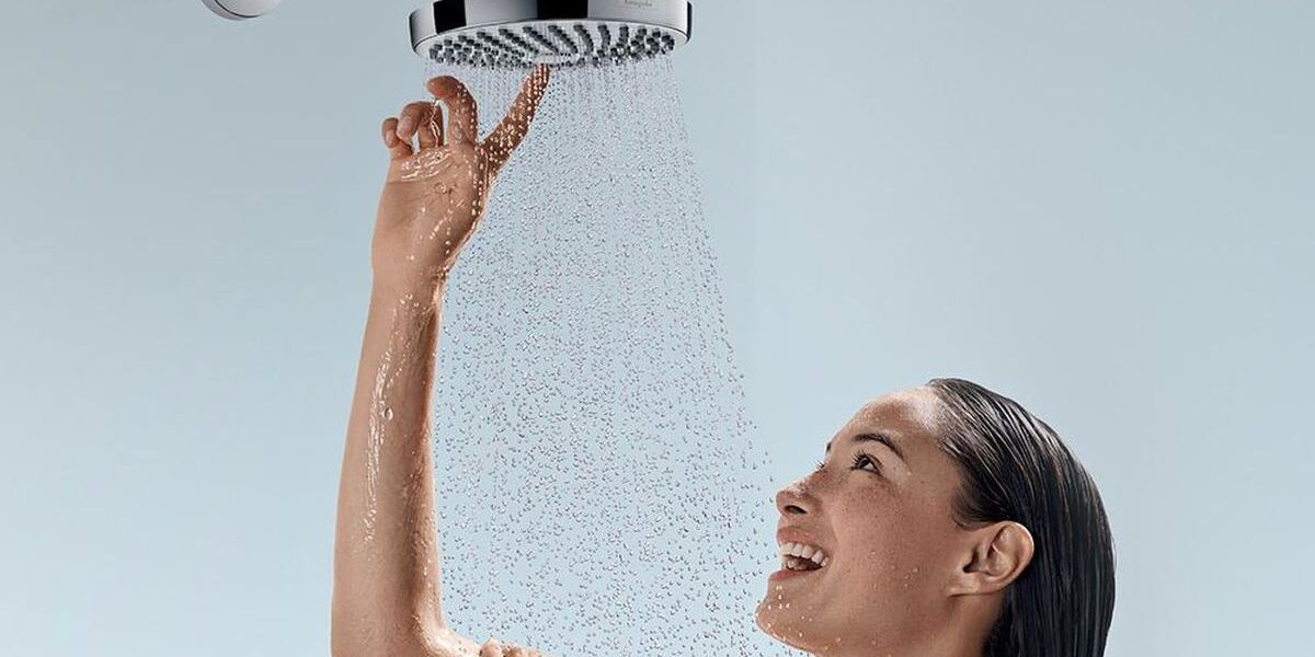 Вредные водные процедуры: как долго можно принимать душ для здоровья кожи и волос