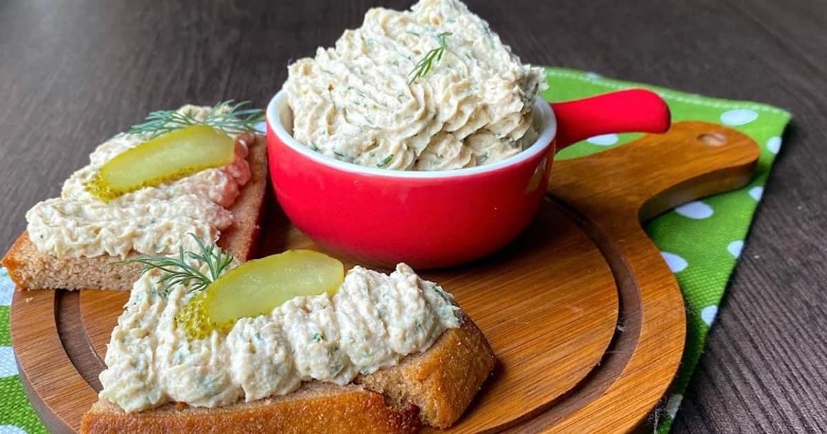 Паштет, который исчезает мгновенно: самый вкусный рецепт намазки для всей семьи