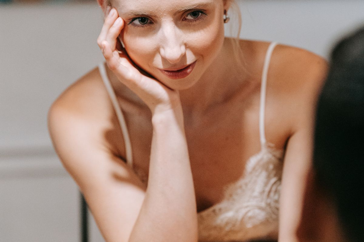 Как распознать ложь: фразы, которые выдают обманщика