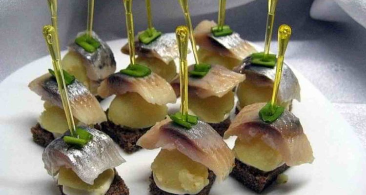 Почему стоит чаще есть сельдь: ключевые преимущества для женского здоровья