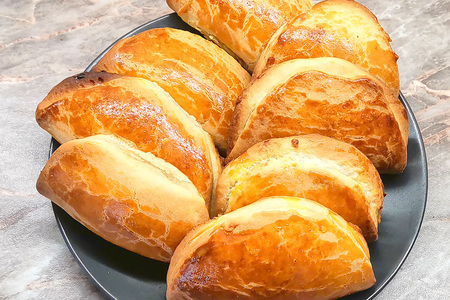 Сочные сочники: простой рецепт домашней выпечки для женщин