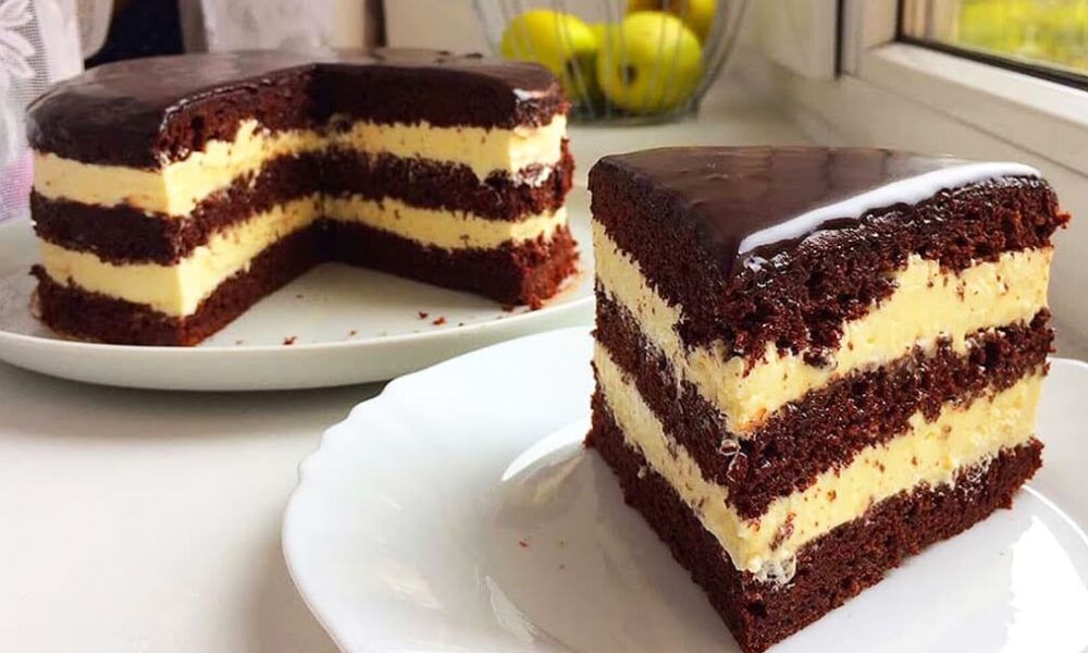 Простой и вкусный торт в стакане: рецепт с необычным кремом