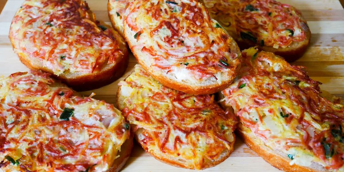 Быстрые и вкусные горячие бутерброды: рецепт из того, что есть под рукой