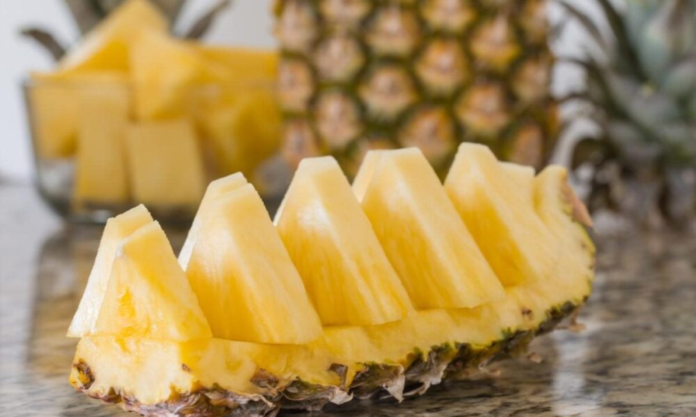 Ананас без хлопот: быстрый и простой способ очистки