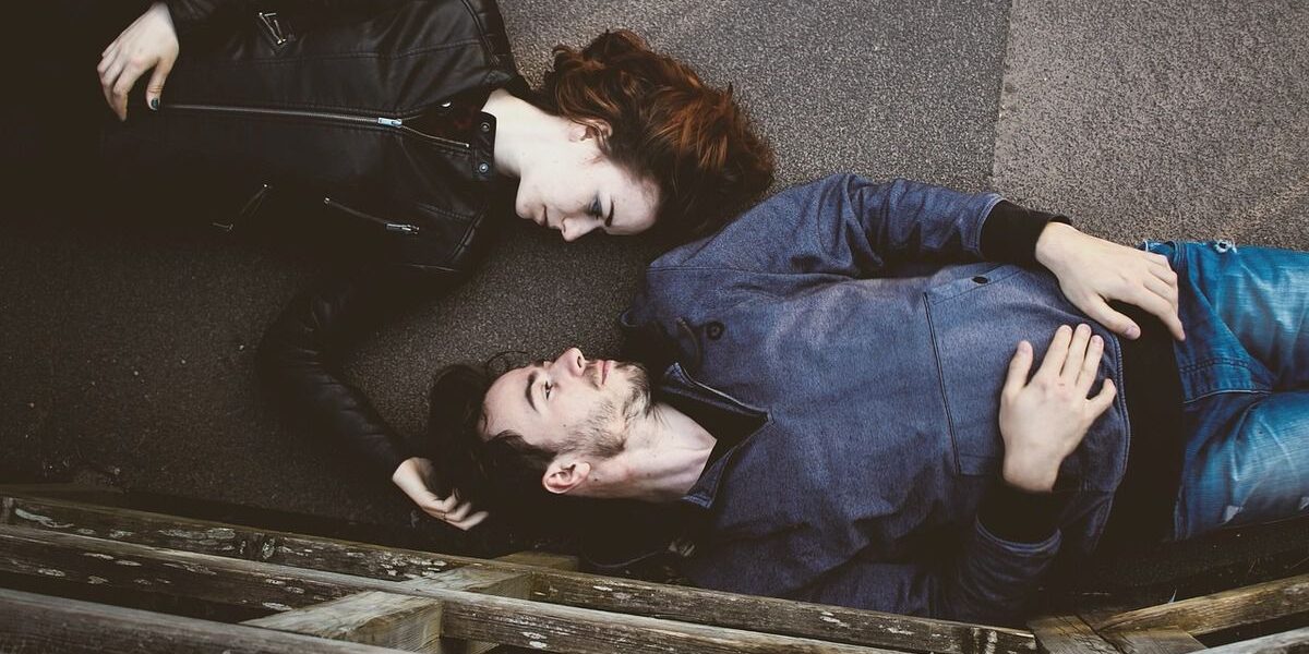 11 признаков настоящей любви: как понять, что он тебя любит