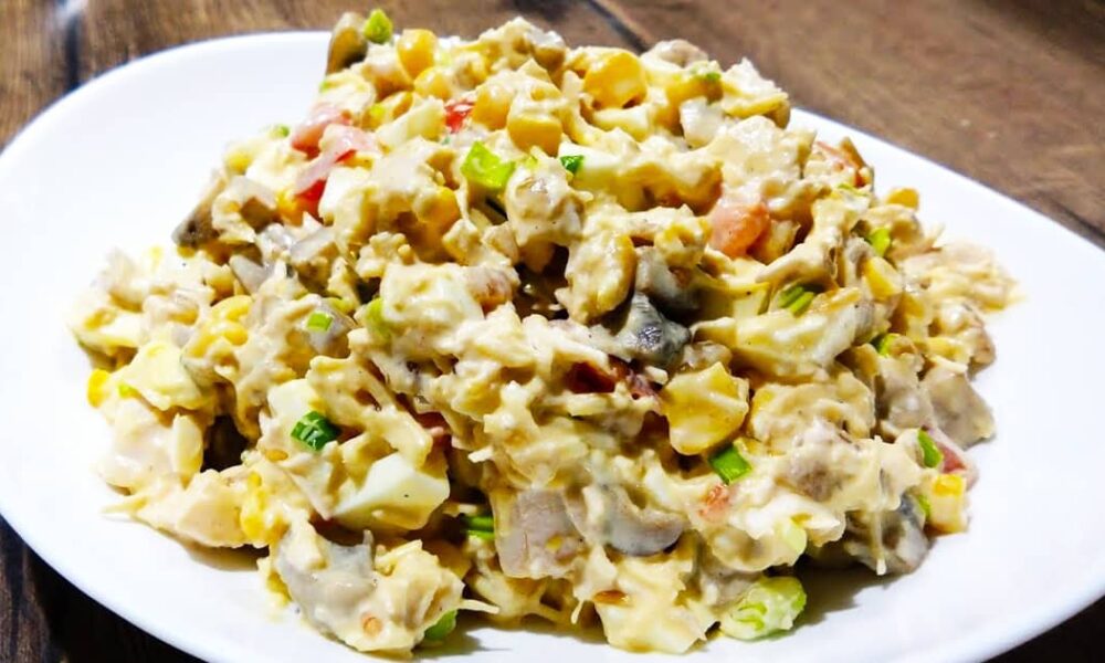 Вкусный и легкий салат: рецепт, который покорит ваше сердце