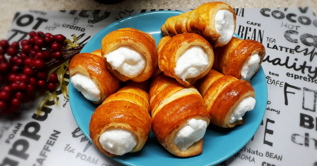 Что приготовить из слоеного теста: простой рецепт любимого десерта из детства