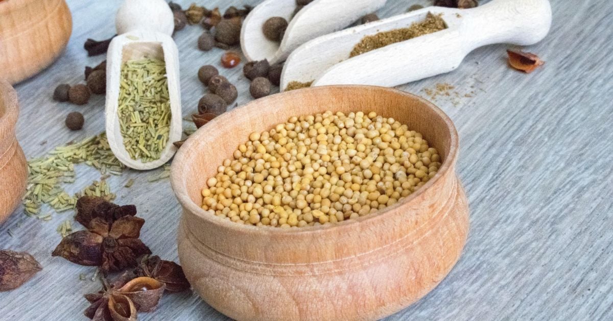 Секрет чистых полов: проверенный бабушкин метод для идеальной уборки