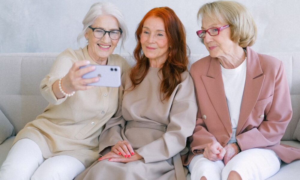 Уход за волосами после 50: секреты красоты и здоровья