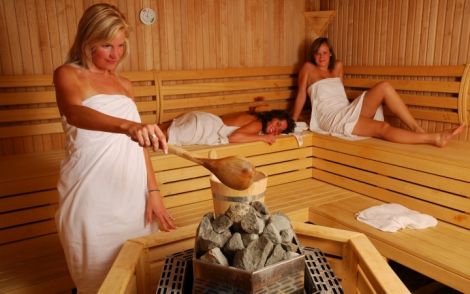 Сауна для женщин: польза и влияние на здоровье