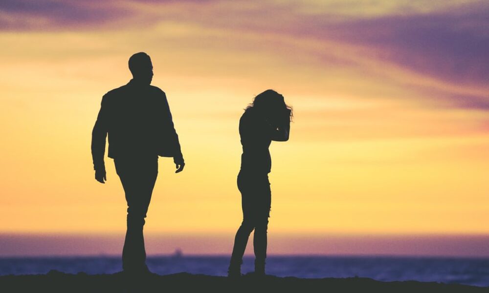 Как не испортить расставание: ошибки, которых стоит избегать