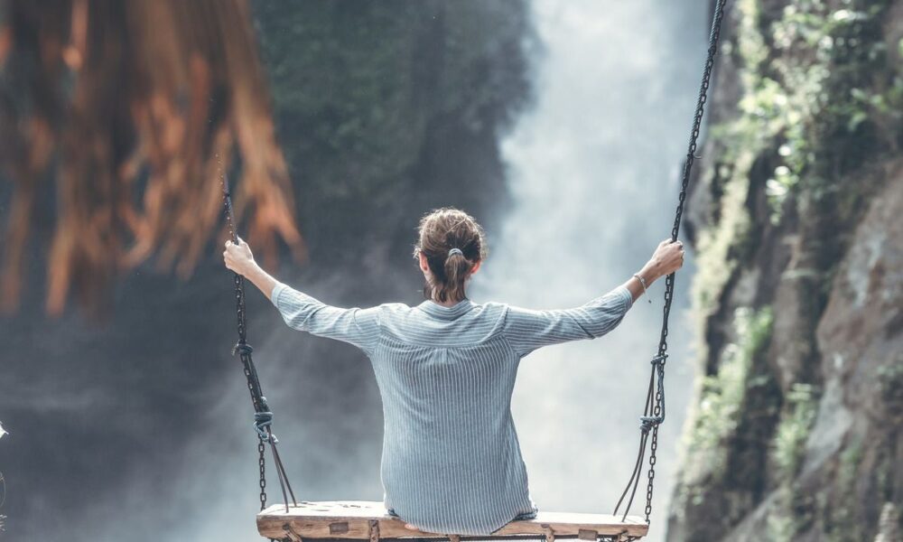 Как перестать тревожиться и начать жить: советы психолога для женщин