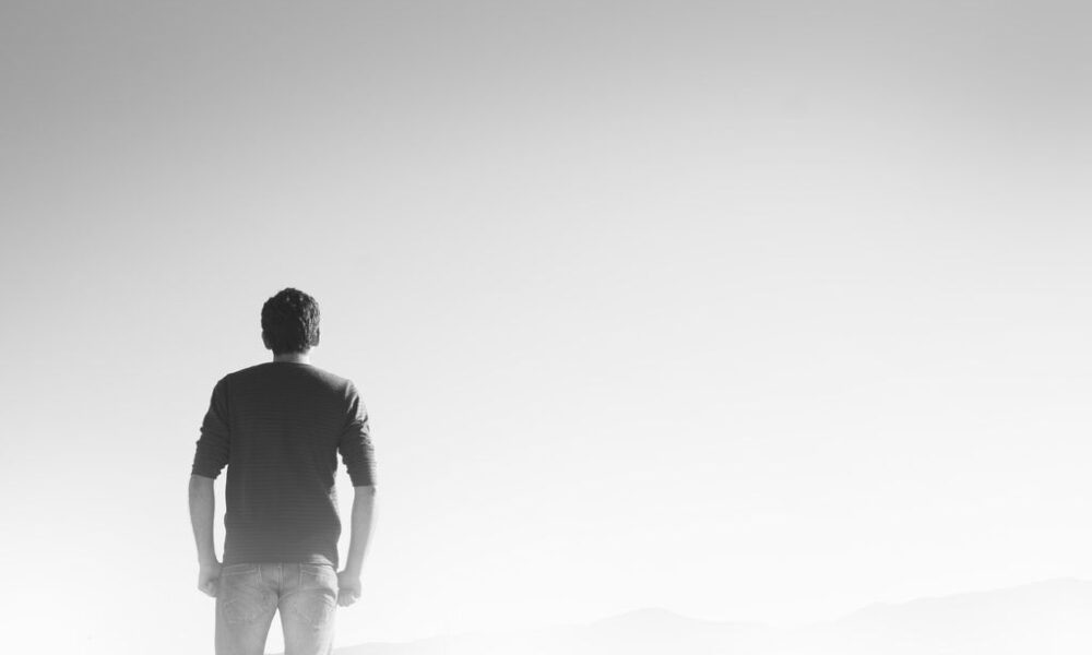 Как справиться с одиночеством: советы психолога для женщин