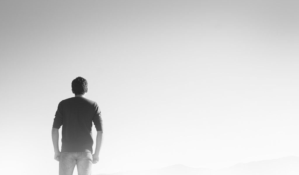 Как справиться с одиночеством: советы психолога для женщин