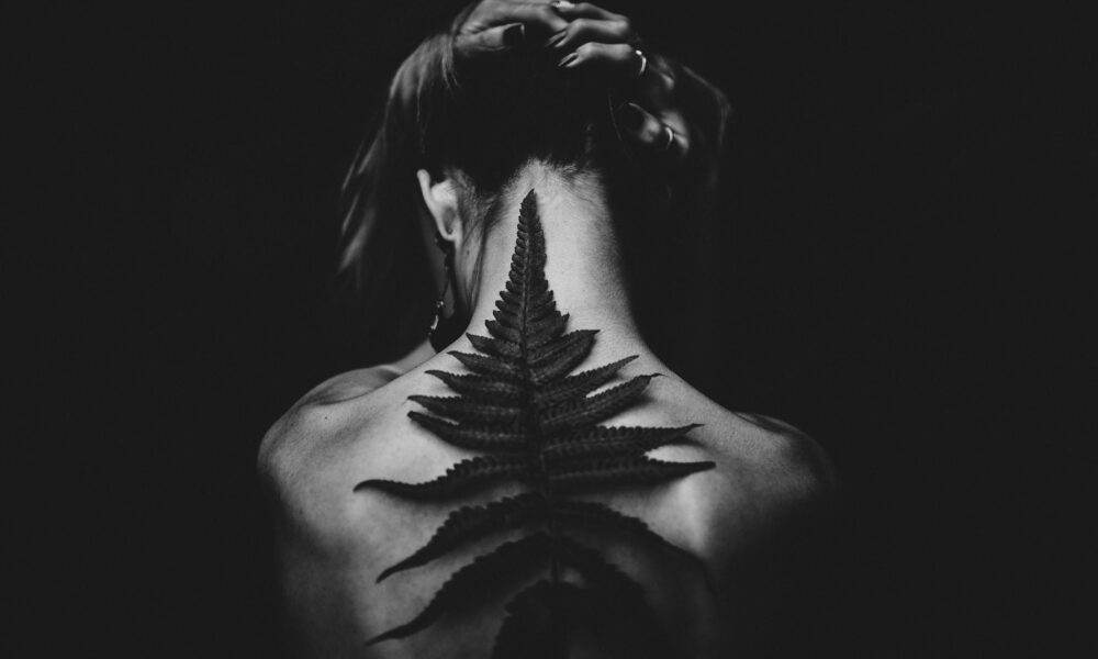 Где живет стресс: 10 зон напряжения в теле женщины