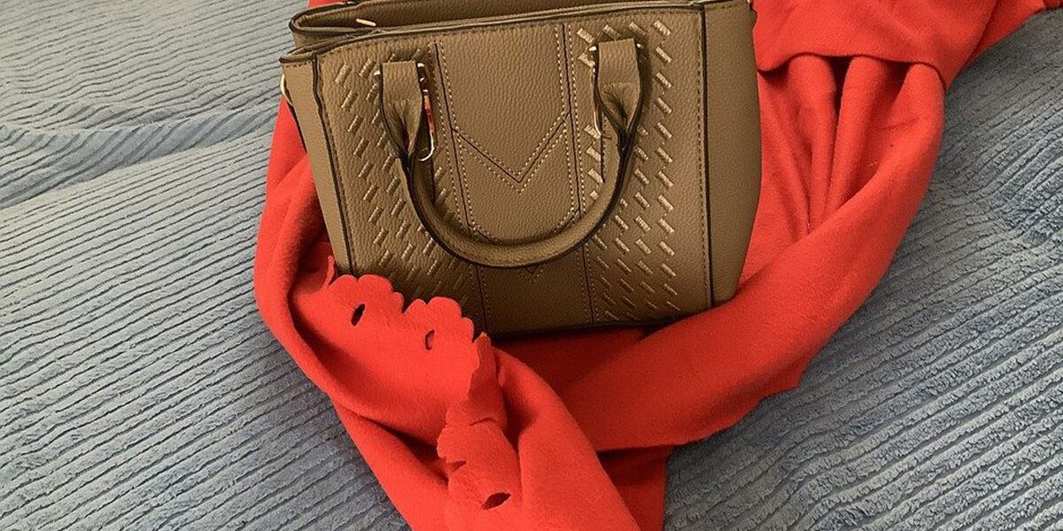 Идеальный цвет сумки: советы стилистов для гармоничного образа