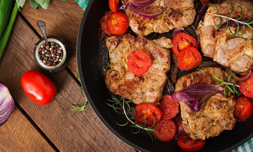 Секреты мягкого и сочного мяса: лучшие альтернативы соли в маринаде