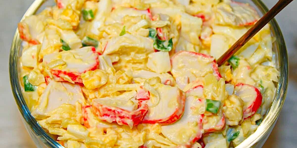 Быстрый крабовый салат за 5 минут: простой рецепт на каждый день