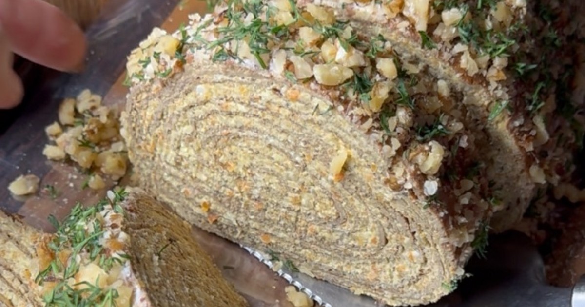 Печеночный рулет на Пасху: праздничный рецепт для вашей семьи