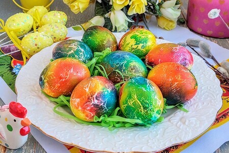 Пасхальные яйца в космическом стиле: простой рецепт для праздника