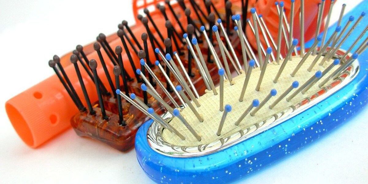 Как выбрать идеальную расческу для ваших волос: советы и рекомендации