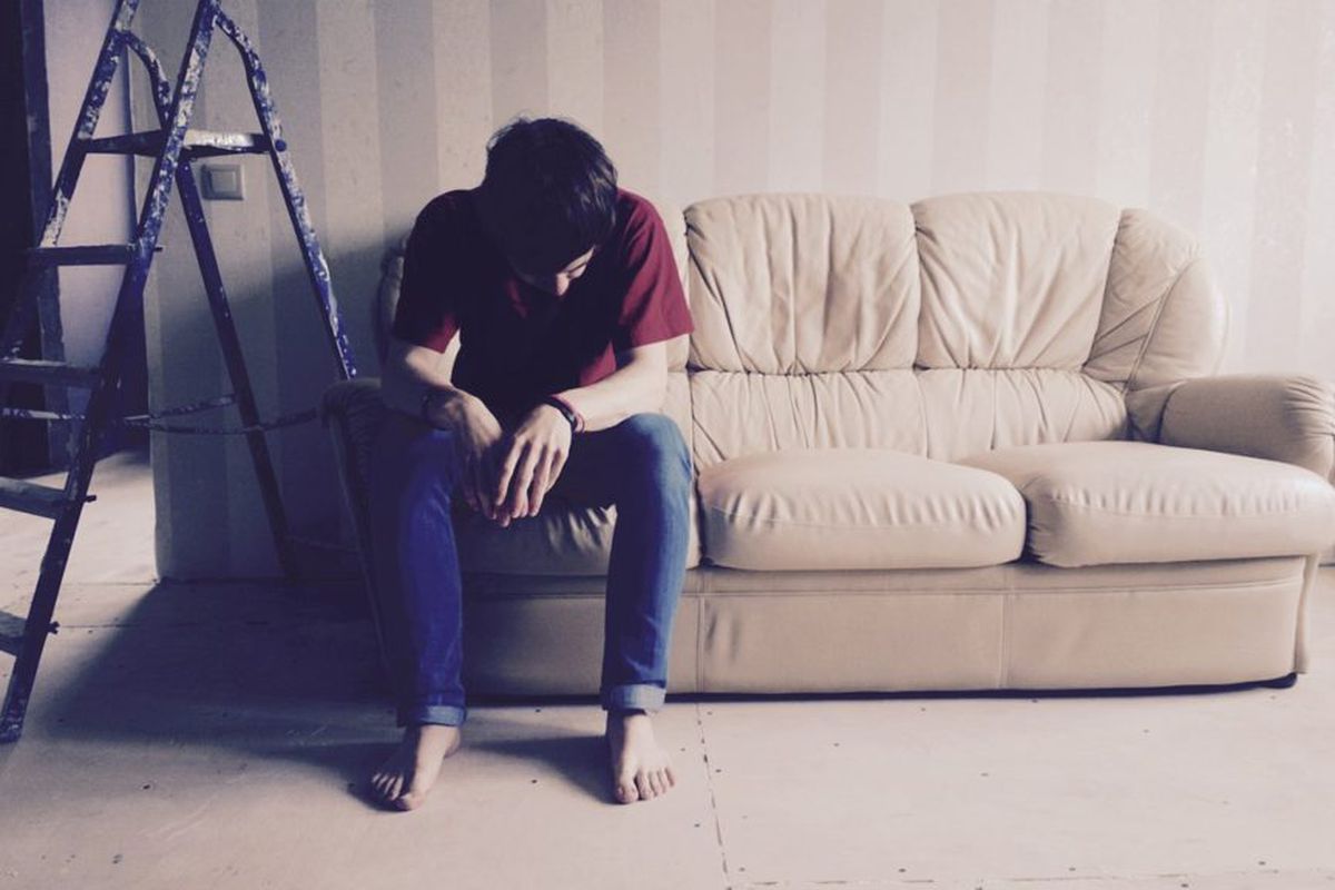 Признаки того, что мужчина отдаляется: психология отношений