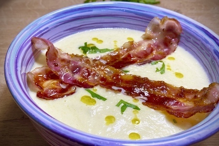 Нежный крем-суп: рецепт из кольраби для здоровья и красоты