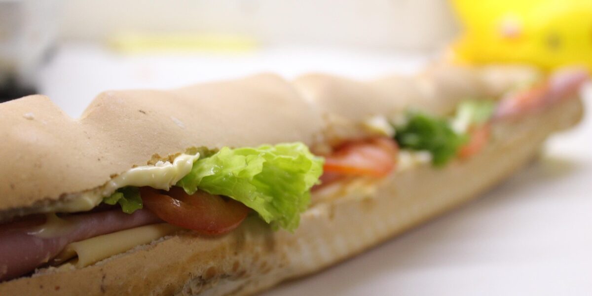 Image for: Вкусные бутерброды с сыром и ветчиной: простые рецепты. Tags: бутерброд, хлеб, питание, ветчина, сыр